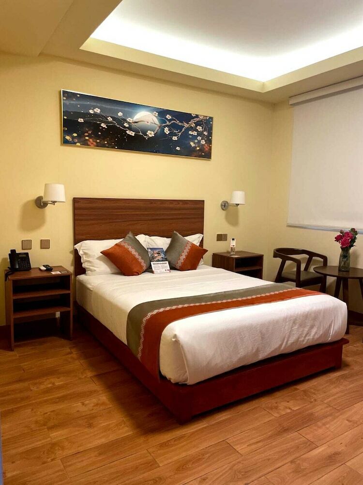 Sm Hotel Plus
