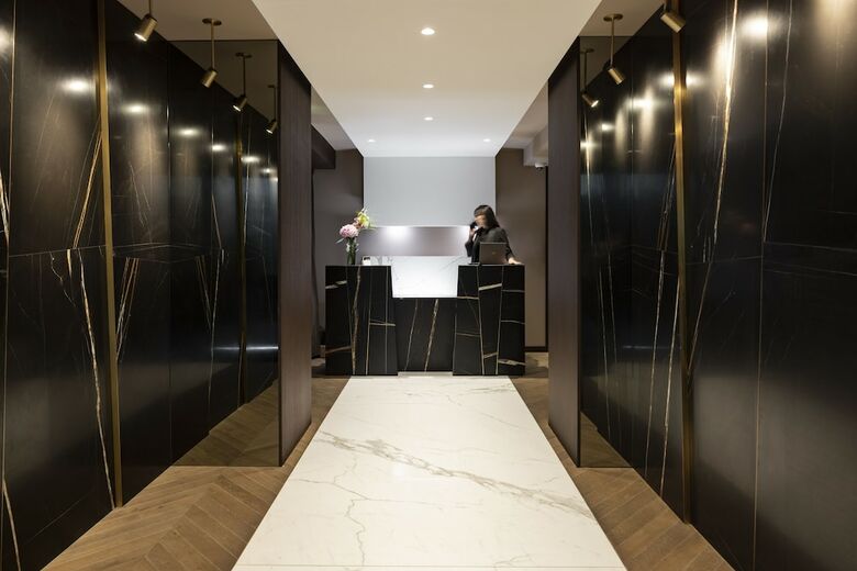 Hotel Howard Sur Seine