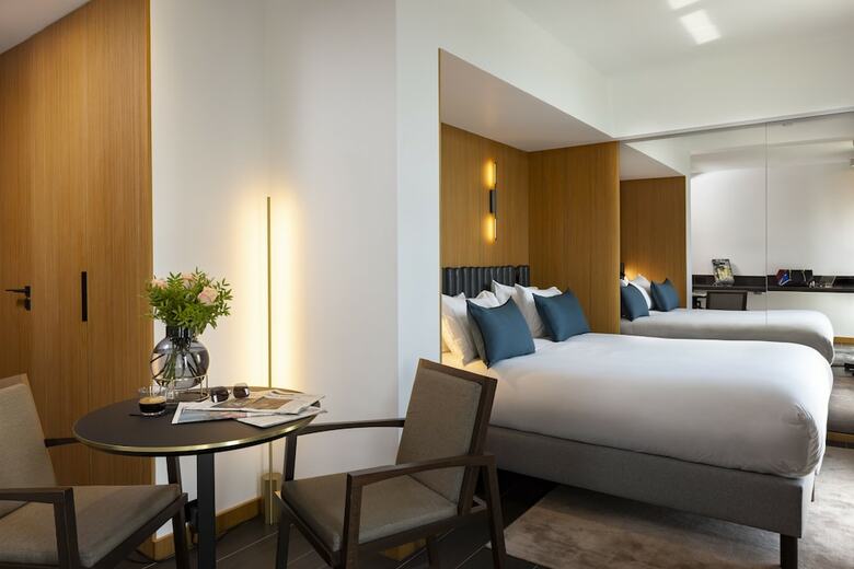 Hotel Howard Sur Seine