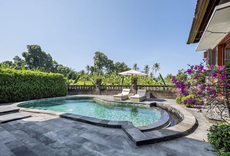 Hotel Swan Paradise A Pramana Experience