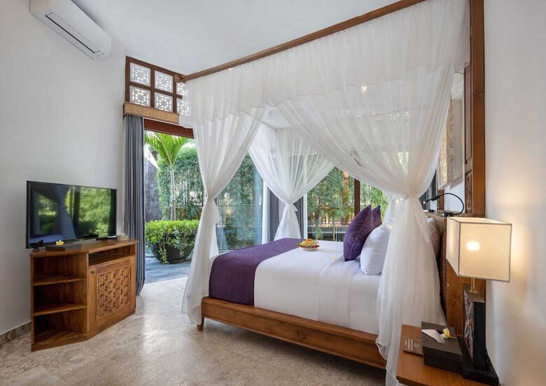 Hotel Swan Paradise A Pramana Experience