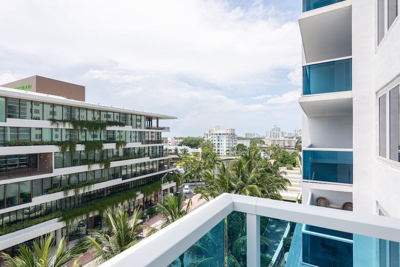 Hotel One Of A Kind - Ocean View Luxury Condo