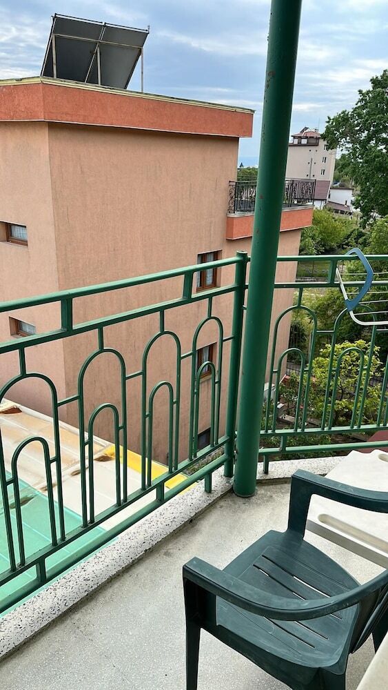 Hayat Hotel Ltd