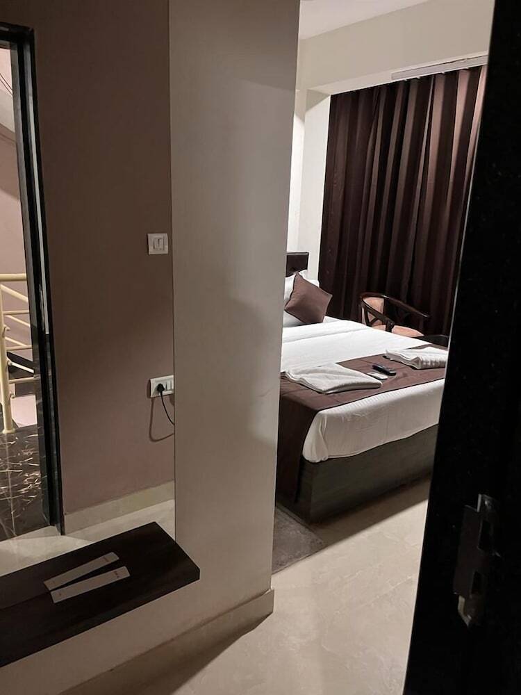 Hotel La Mer Beach Resorts
