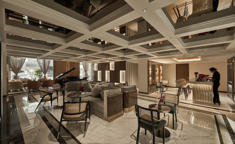 Hotel La Siesta Premium Saigon