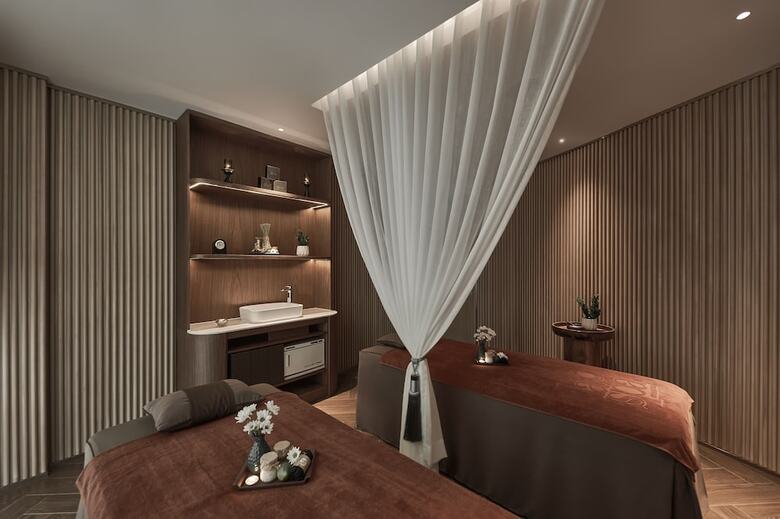 Hotel La Siesta Premium Saigon