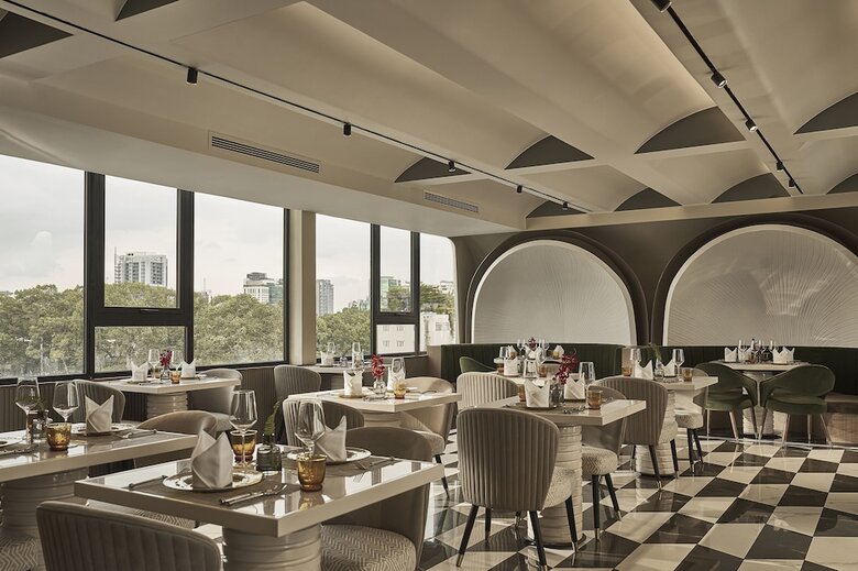 Hotel La Siesta Premium Saigon