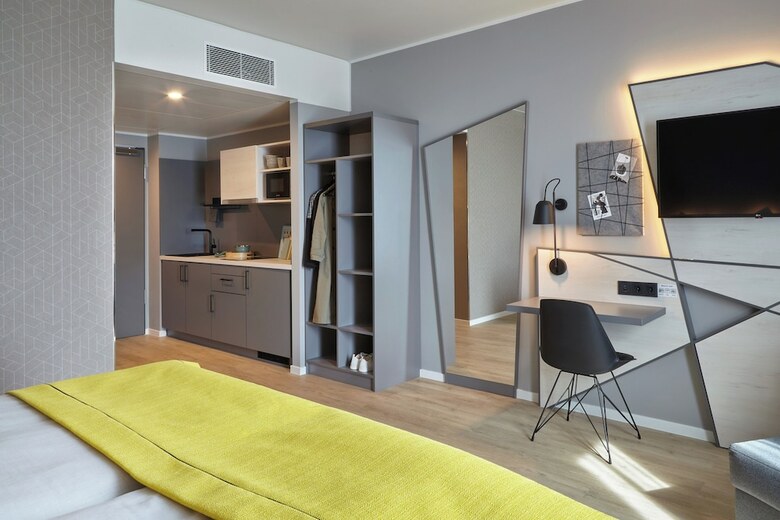 Candlewood Suites Dusseldorf Airport By Ihg