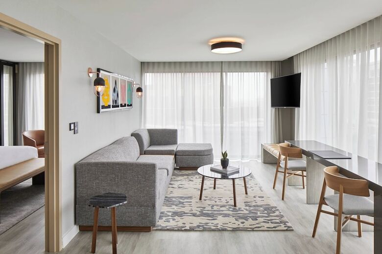 AC Hotel By Marriott Greenville