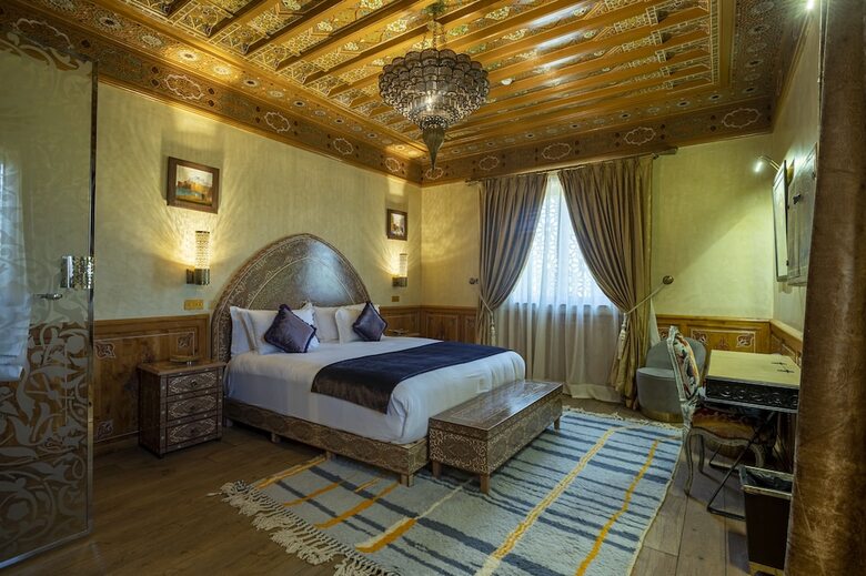 Riad Maria Towers