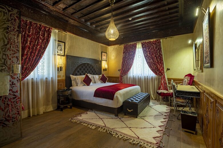 Riad Maria Towers