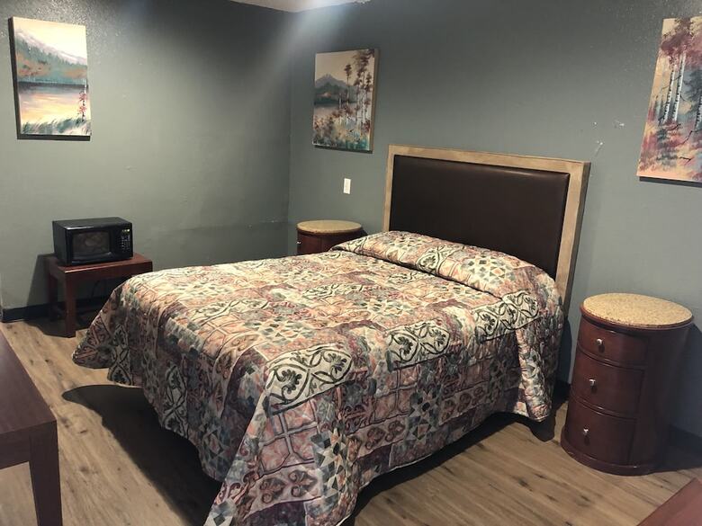 Kings Castle Motel