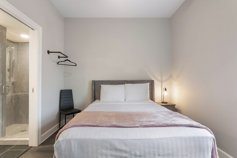 Aparthotel Bywater Suite Hotel