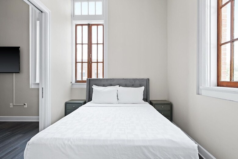 Aparthotel Bywater Suite Hotel