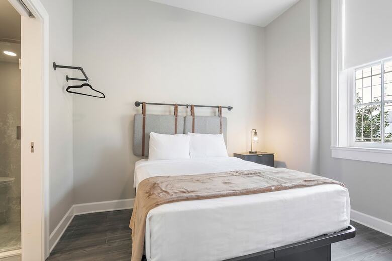 Aparthotel Bywater Suite Hotel