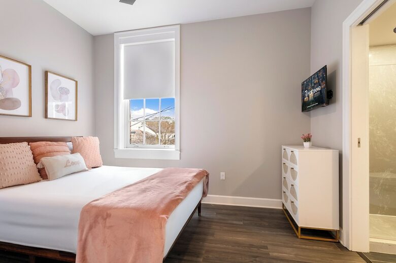 Aparthotel Bywater Suite Hotel