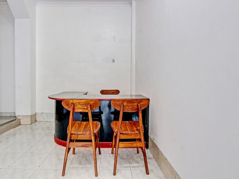 Hotel Oyo 92166 Nirwana Inn Syariah