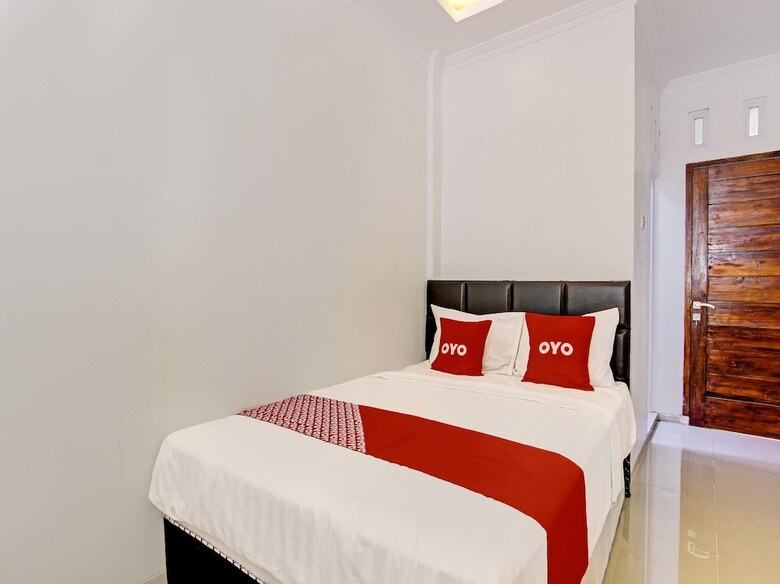 Hotel Oyo 92166 Nirwana Inn Syariah