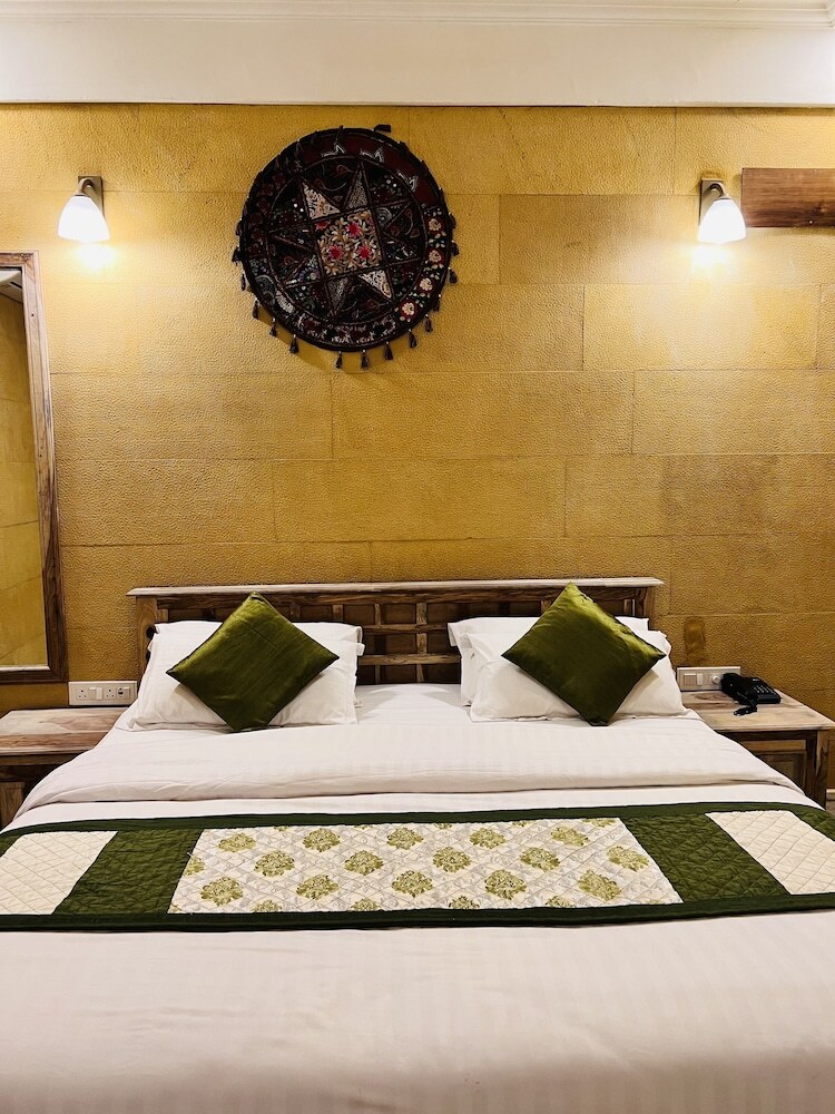 Hotel Garh Villa