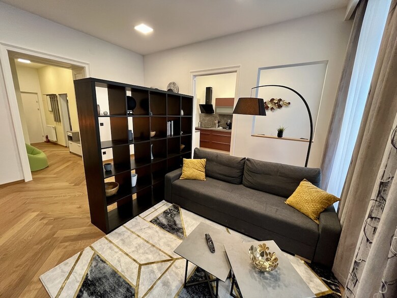 Street Living Hotel