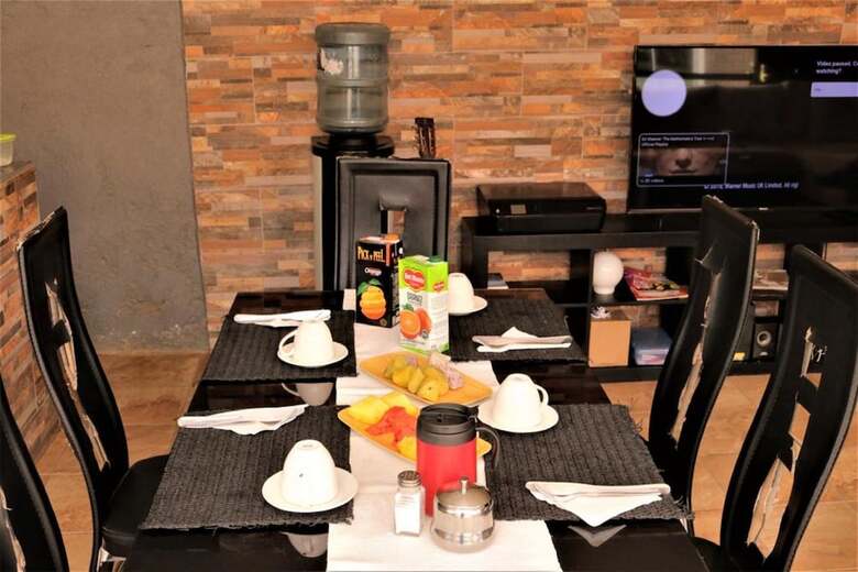 Bed & Breakfast Nairobi Airport Inn