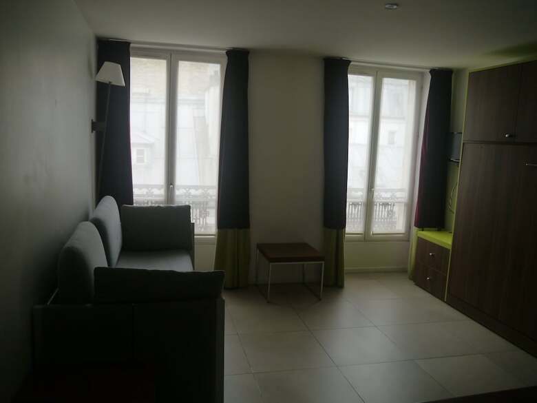 Posada Multir�sidence De L'elys�e