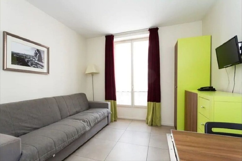 Posada Multir�sidence De L'elys�e