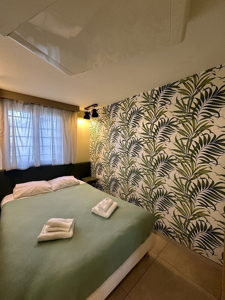 Posada Multir�sidence De L'elys�e