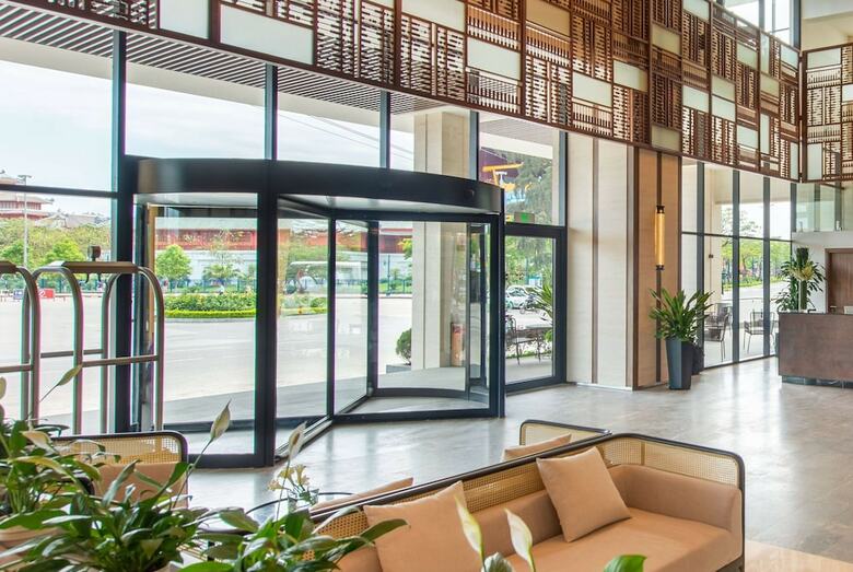 Hotel Soleil Ha Long, Trademark Collection By Wyndham
