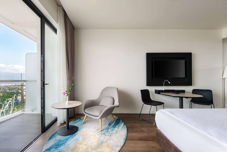Hotel Soleil Ha Long, Trademark Collection By Wyndham