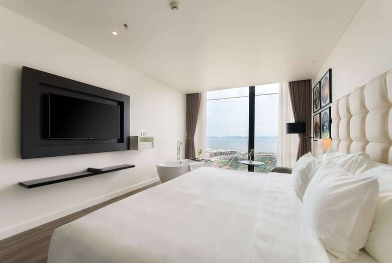Hotel Soleil Ha Long, Trademark Collection By Wyndham