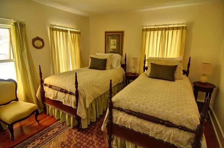 Bed & Breakfast Riverwood Inn