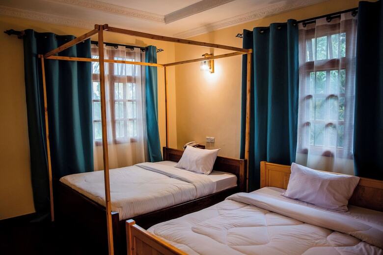 Hotel Bamboo Village
