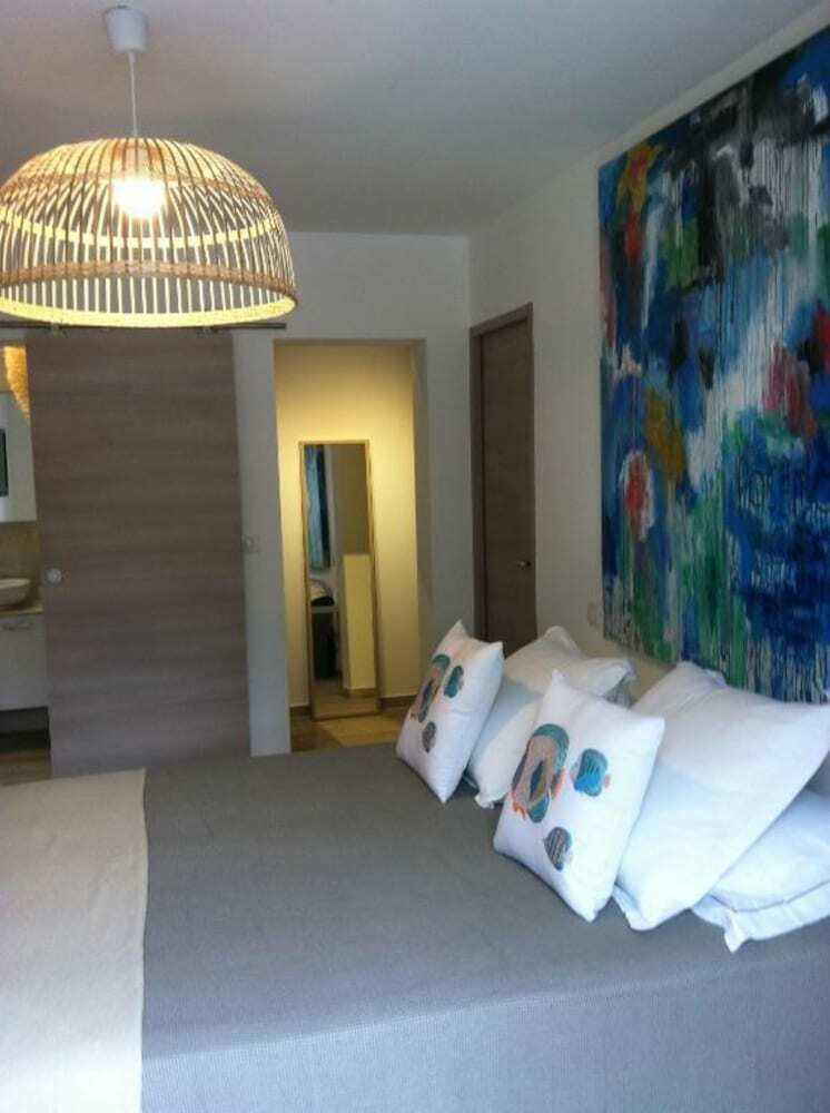 Auberge De L'oum�de