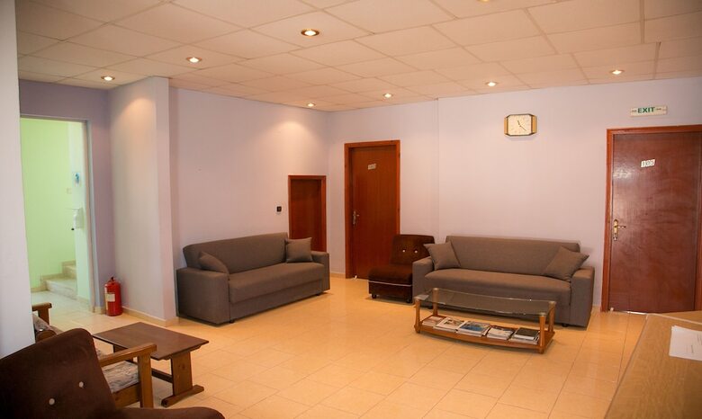 Petania Hotel & Apartments