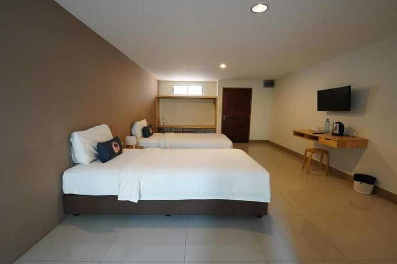 Hotel Roomquest Tha Sala