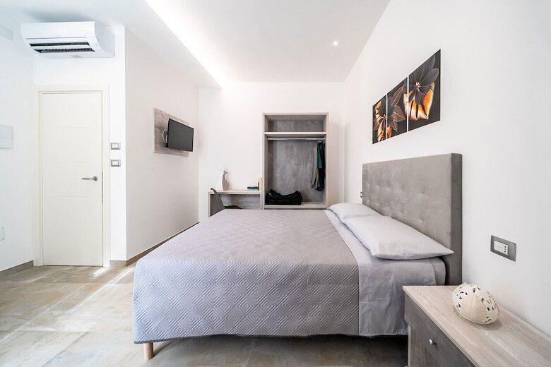 Aurosa Bed And Breakfast