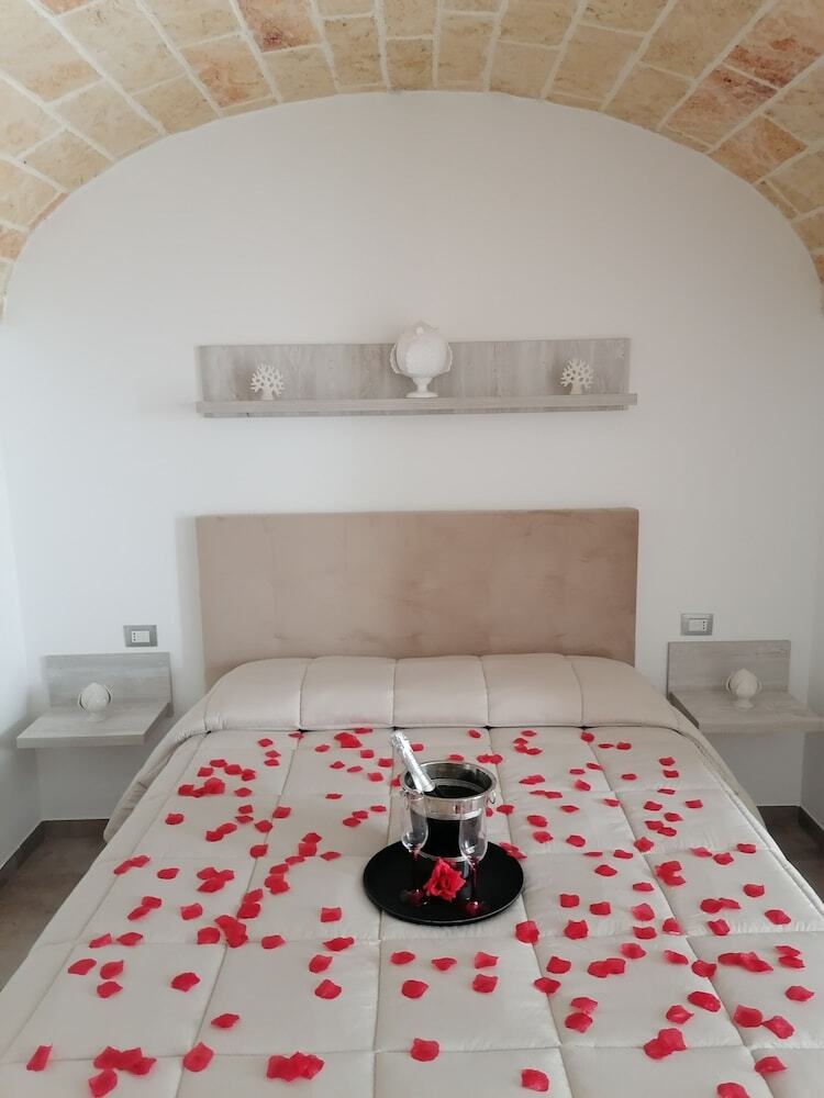 Aurosa Bed And Breakfast