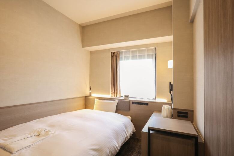 Sk Hotel Kobe Station Front