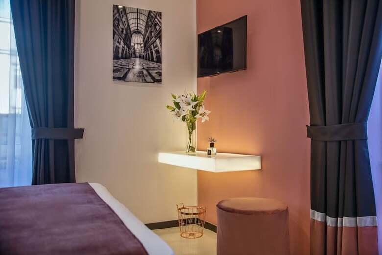 Bed & Breakfast La Lepre Napoli