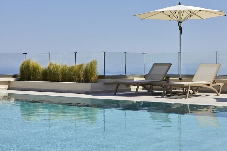 Hotel Mayu Suites