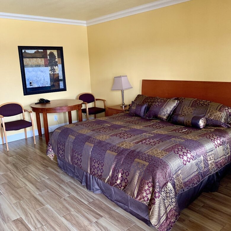 Town & Country Motel