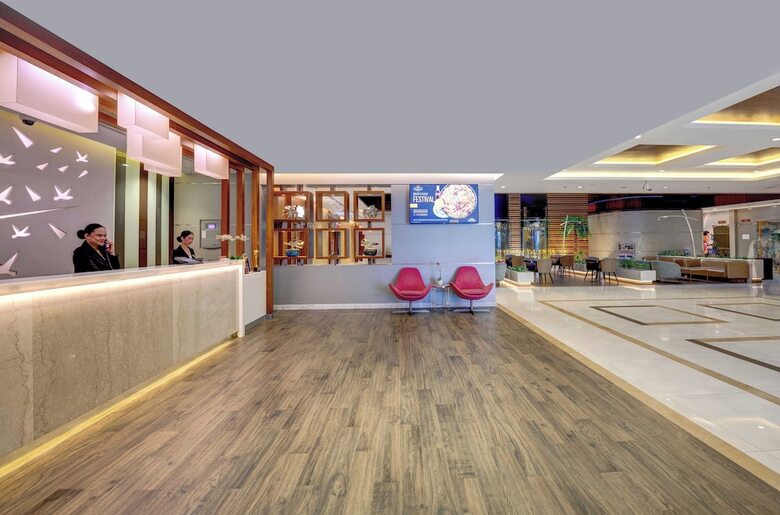 Hotel Howard Johnson Plaza By Wyndham Dubai Deira