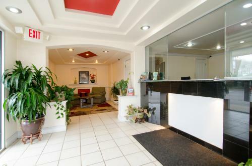 Hotel Key West Inn - Newport News