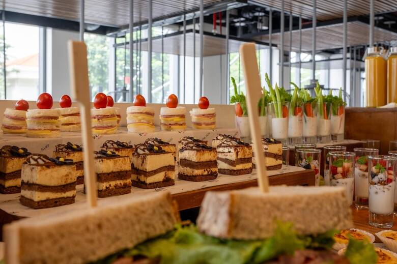 Hotel Wink Saigon Centre, Unscripted By Hyatt - 24 Hours Stay