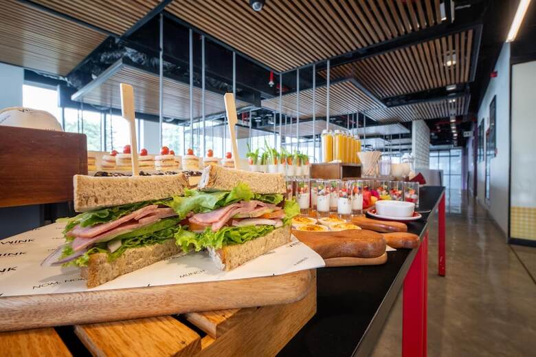 Hotel Wink Saigon Centre, Unscripted By Hyatt - 24 Hours Stay
