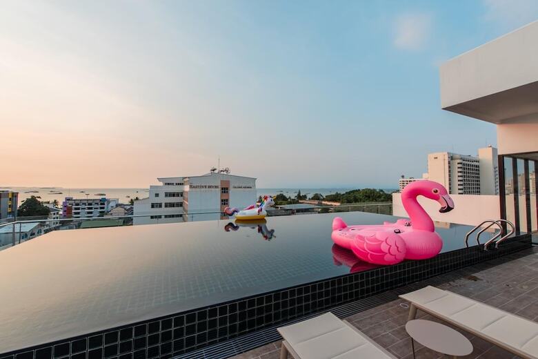 Blackwoods Hotel Pattaya