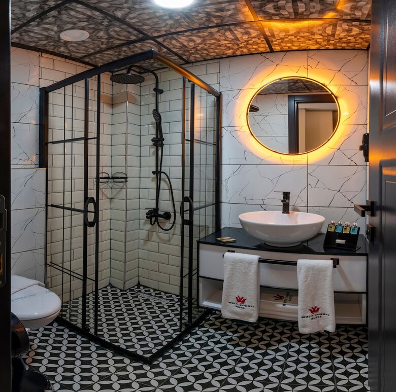 White Corner Hotel