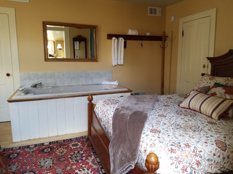 Lilly Pad Boerners Guest House