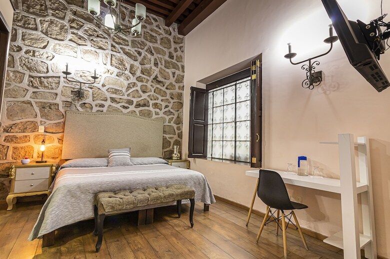Hotel Cantera Rosa